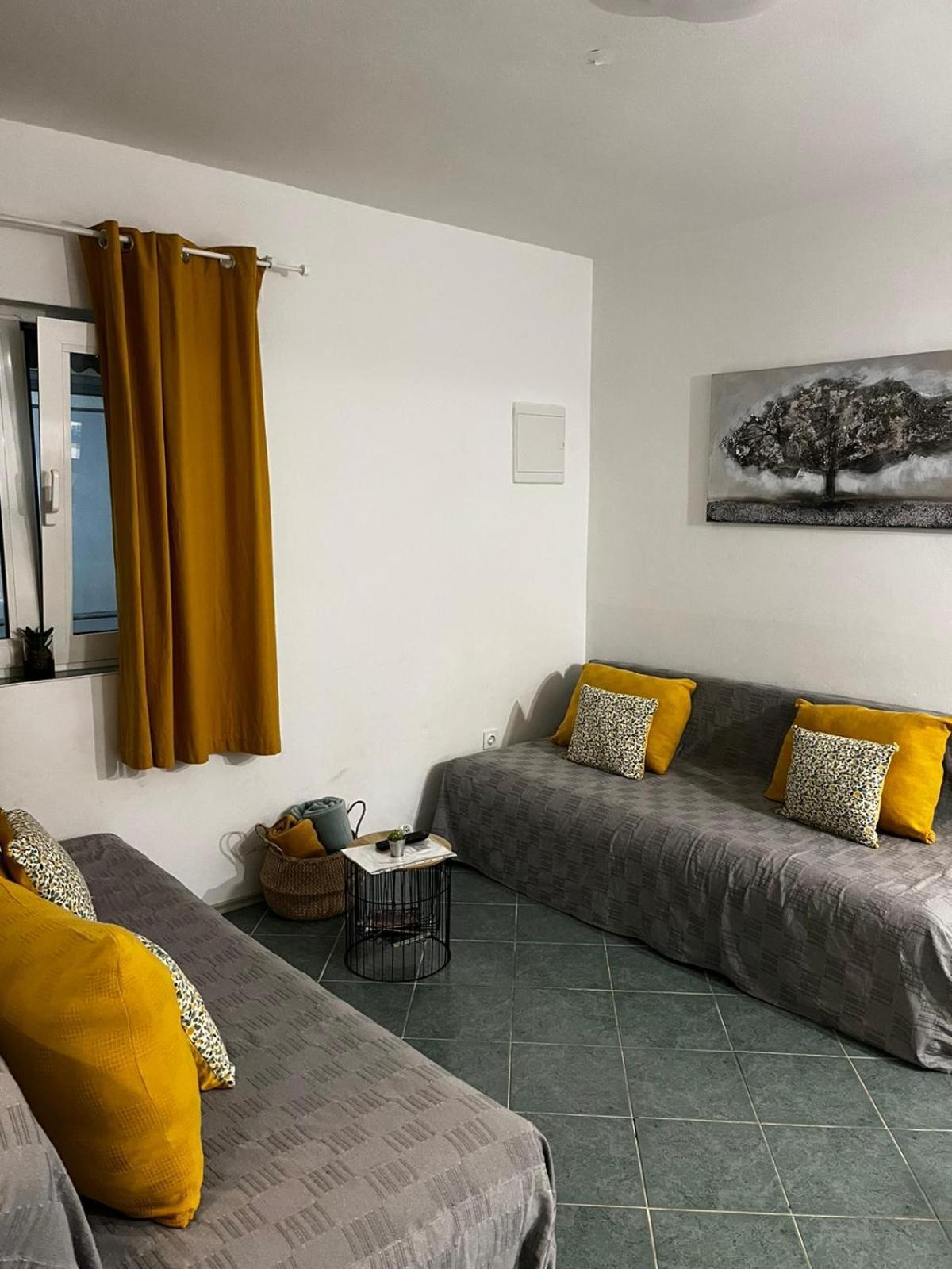 Holiday House Lara Starigrad Paklenica Eksteriør billede