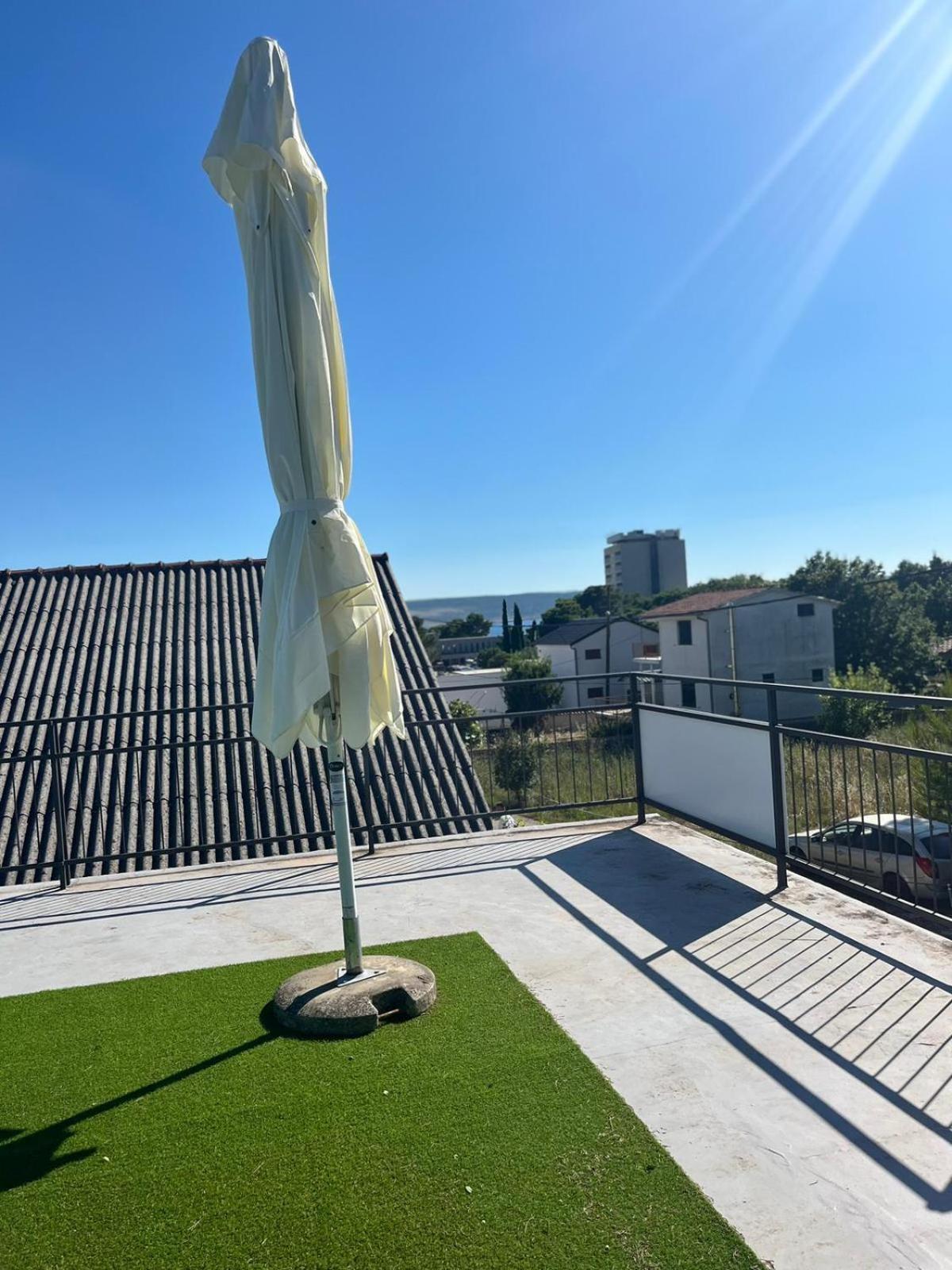 Holiday House Lara Starigrad Paklenica Eksteriør billede